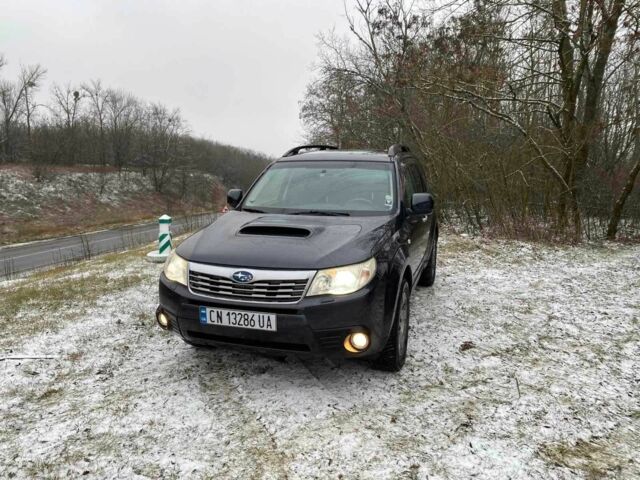 Серый Субару Форестер, объемом двигателя 2 л и пробегом 370 тыс. км за 4200 $, фото 7 на Automoto.ua