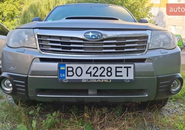 Сірий Субару Forester, об'ємом двигуна 2 л та пробігом 246 тис. км за 10000 $, фото 8 на Automoto.ua