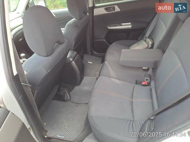 Субару Forester 2009 у Могилев-Подольском на Automoto.ua Сірий Субару Forester, об'ємом двигуна 2 л та пробігом 190 тис. км за 7200 $, фото 8 на Automoto.ua