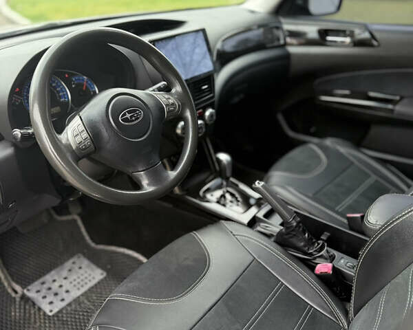 Серый Субару Форестер, объемом двигателя 2.46 л и пробегом 228 тыс. км за 8799 $, фото 6 на Automoto.ua