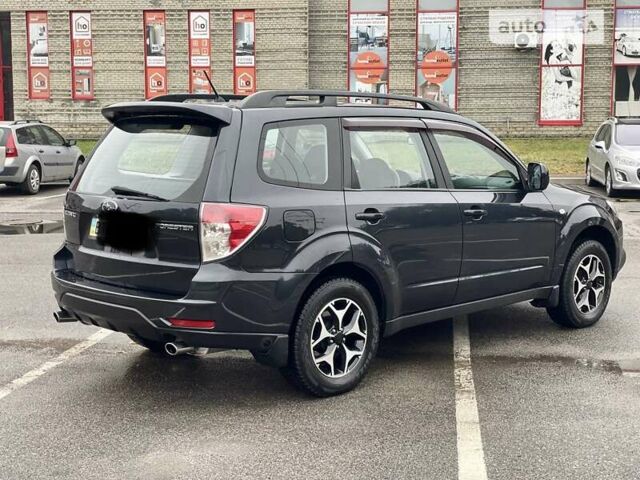 Сірий Субару Forester, об'ємом двигуна 2 л та пробігом 147 тис. км за 9200 $, фото 1 на Automoto.ua