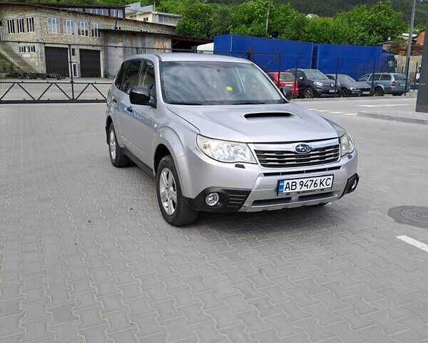 Субару Forester 2009 у Могилев-Подольском на Automoto.ua Сірий Субару Forester, об'ємом двигуна 2 л та пробігом 190 тис. км за 7200 $, фото 2 на Automoto.ua