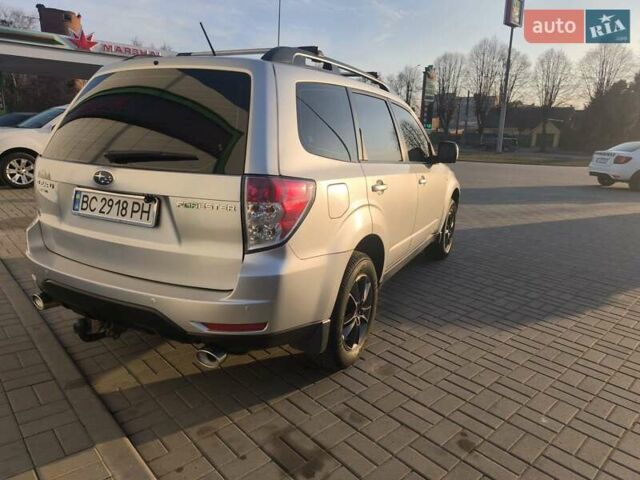 Серый Субару Форестер, объемом двигателя 2 л и пробегом 230 тыс. км за 9530 $, фото 11 на Automoto.ua