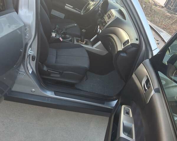 Серый Субару Форестер, объемом двигателя 2.5 л и пробегом 104 тыс. км за 10500 $, фото 23 на Automoto.ua