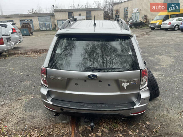 Сірий Субару Forester, об'ємом двигуна 2 л та пробігом 205 тис. км за 3000 $, фото 7 на Automoto.ua