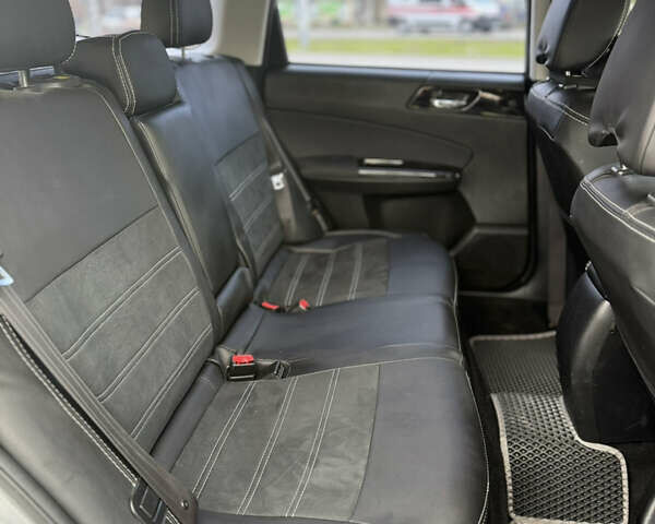 Серый Субару Форестер, объемом двигателя 2.46 л и пробегом 228 тыс. км за 8799 $, фото 9 на Automoto.ua