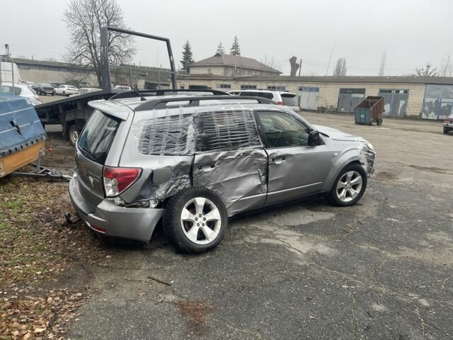 Сірий Субару Forester, об'ємом двигуна 2 л та пробігом 180 тис. км за 3000 $, фото 6 на Automoto.ua