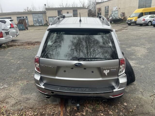 Сірий Субару Forester, об'ємом двигуна 2 л та пробігом 180 тис. км за 3000 $, фото 8 на Automoto.ua