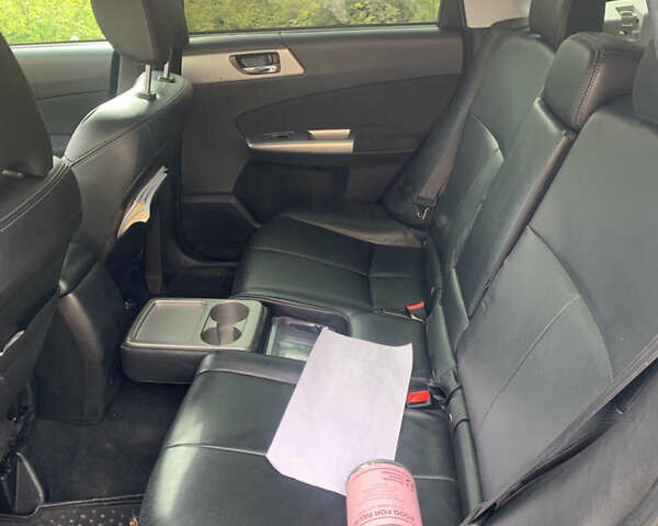 Сірий Субару Forester, об'ємом двигуна 1.99 л та пробігом 230 тис. км за 10500 $, фото 22 на Automoto.ua