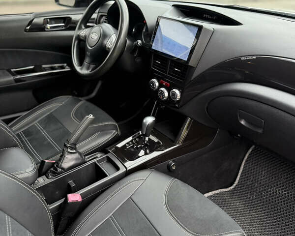 Серый Субару Форестер, объемом двигателя 2.46 л и пробегом 228 тыс. км за 8799 $, фото 7 на Automoto.ua