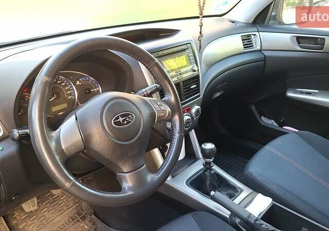 Сірий Субару Forester, об'ємом двигуна 2 л та пробігом 246 тис. км за 10000 $, фото 16 на Automoto.ua