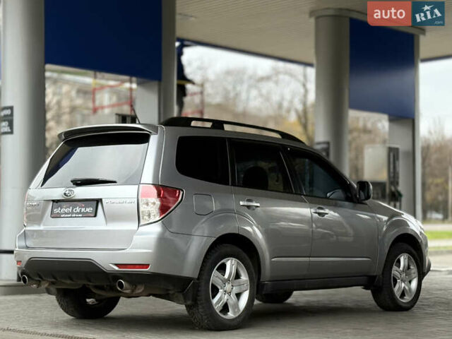 Серый Субару Форестер, объемом двигателя 2.46 л и пробегом 228 тыс. км за 8799 $, фото 5 на Automoto.ua