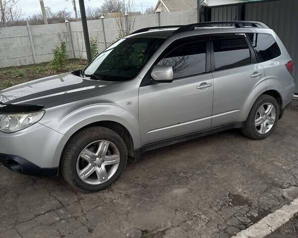 Сірий Субару Forester, об'ємом двигуна 2.46 л та пробігом 160 тис. км за 10000 $, фото 3 на Automoto.ua