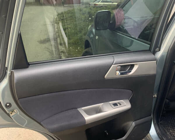Сірий Субару Forester, об'ємом двигуна 1.99 л та пробігом 230 тис. км за 10500 $, фото 24 на Automoto.ua