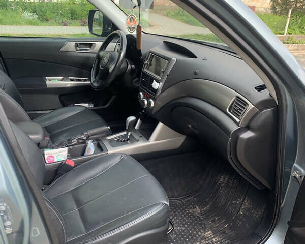 Сірий Субару Forester, об'ємом двигуна 1.99 л та пробігом 230 тис. км за 10500 $, фото 13 на Automoto.ua