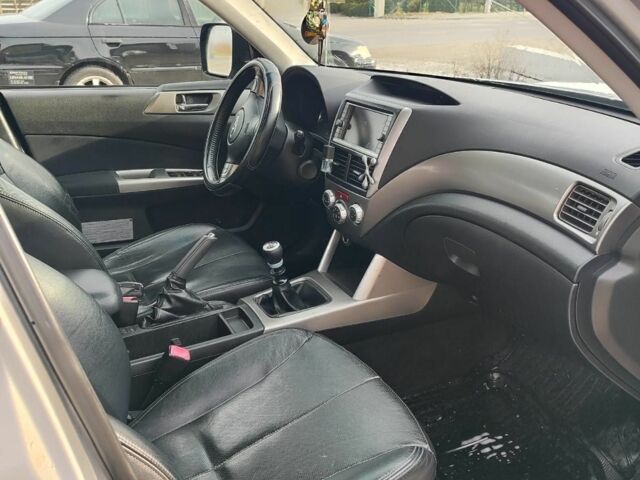 Серый Субару Форестер, объемом двигателя 0 л и пробегом 400 тыс. км за 3500 $, фото 12 на Automoto.ua