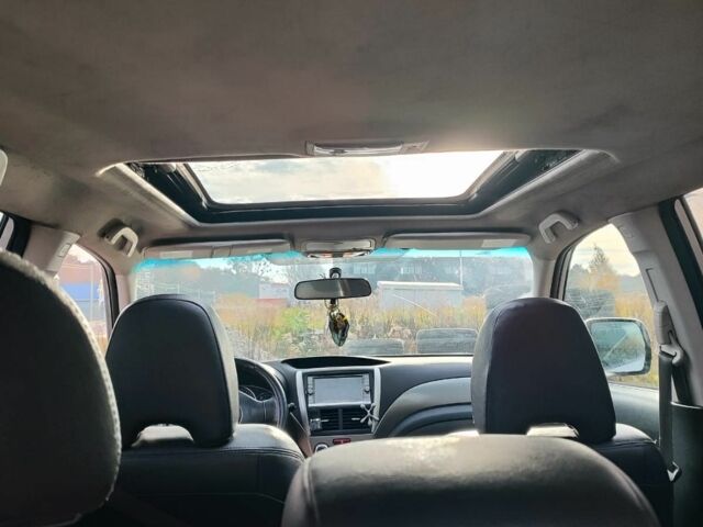 Серый Субару Форестер, объемом двигателя 0 л и пробегом 400 тыс. км за 3500 $, фото 10 на Automoto.ua