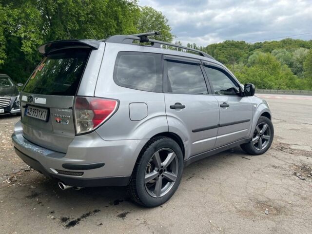 Серый Субару Форестер, объемом двигателя 2 л и пробегом 200 тыс. км за 4900 $, фото 4 на Automoto.ua