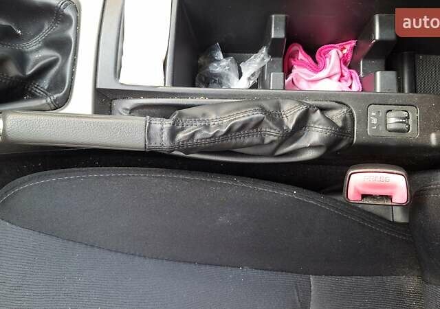 Сірий Субару Forester, об'ємом двигуна 2 л та пробігом 246 тис. км за 10000 $, фото 19 на Automoto.ua
