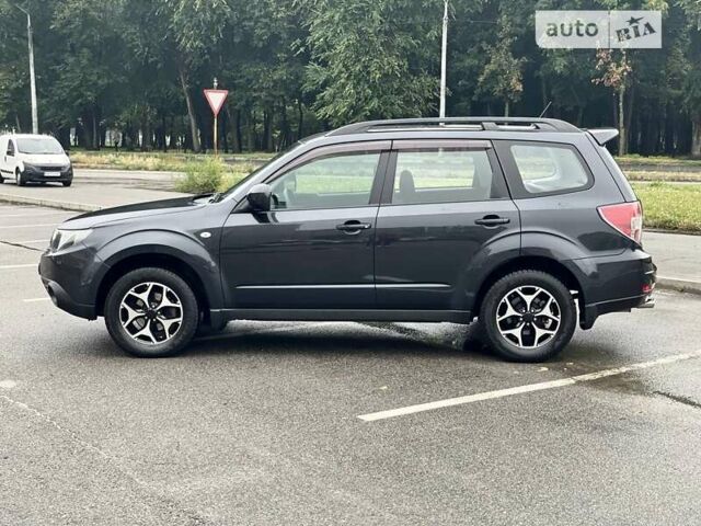 Сірий Субару Forester, об'ємом двигуна 2 л та пробігом 147 тис. км за 9200 $, фото 3 на Automoto.ua