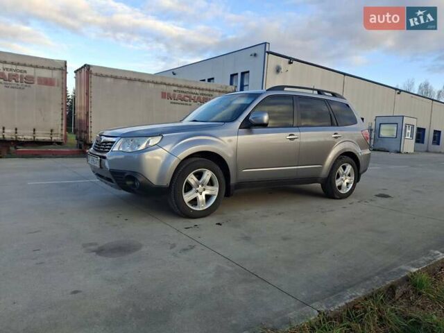 Серый Субару Форестер, объемом двигателя 2.5 л и пробегом 104 тыс. км за 10500 $, фото 7 на Automoto.ua