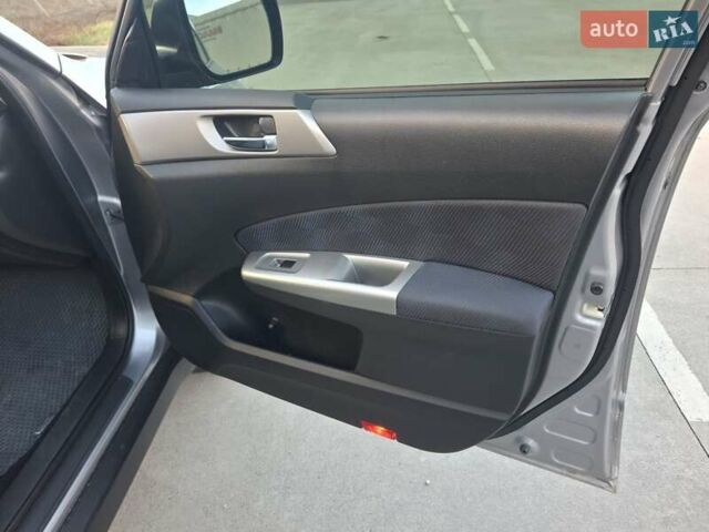 Серый Субару Форестер, объемом двигателя 2.5 л и пробегом 104 тыс. км за 10500 $, фото 17 на Automoto.ua