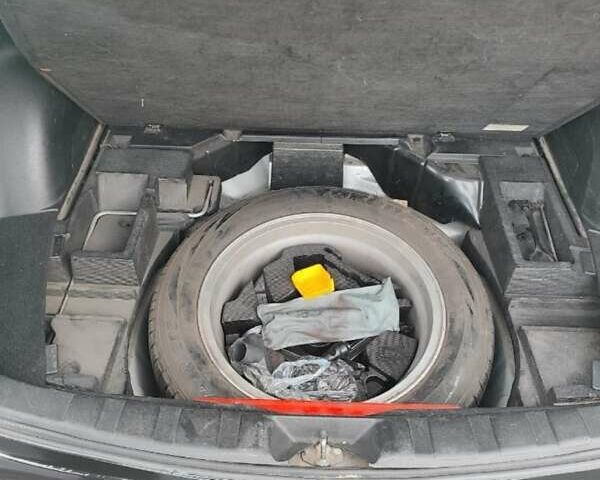 Серый Субару Форестер, объемом двигателя 2 л и пробегом 399 тыс. км за 3777 $, фото 26 на Automoto.ua