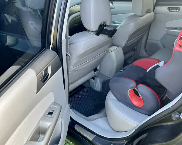 Субару Форестер 2010 в Виннице на Automoto.ua Серый Субару Форестер, объемом двигателя 1.99 л и пробегом 230 тыс. км за 8900 $, фото 8 на Automoto.ua