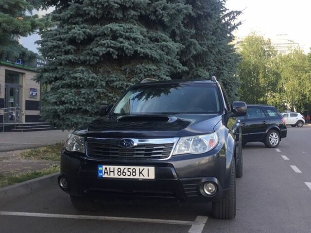 Сірий Субару Forester, об'ємом двигуна 2 л та пробігом 237 тис. км за 7500 $, фото 1 на Automoto.ua