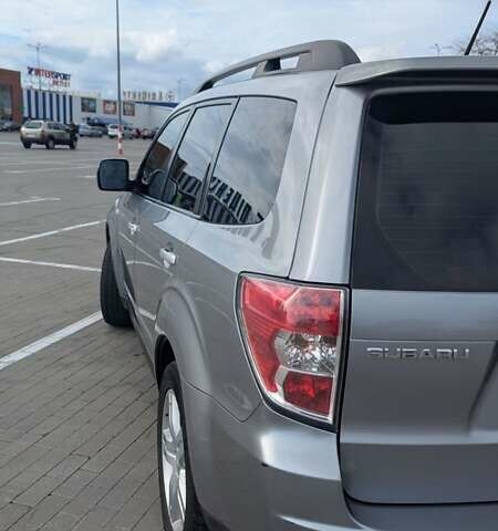 Серый Субару Форестер, объемом двигателя 2 л и пробегом 241 тыс. км за 8499 $, фото 7 на Automoto.ua