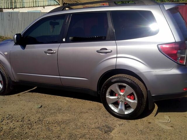 Сірий Субару Forester, об'ємом двигуна 2 л та пробігом 260 тис. км за 9500 $, фото 5 на Automoto.ua