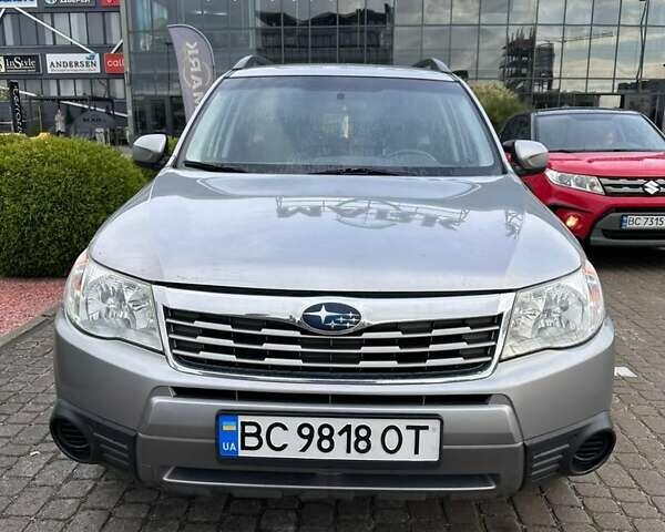 Сірий Субару Forester, об'ємом двигуна 2.5 л та пробігом 203 тис. км за 8100 $, фото 4 на Automoto.ua