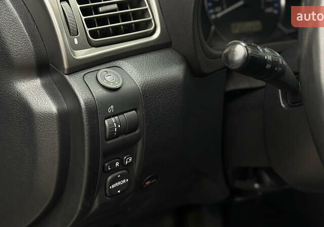 Серый Субару Форестер, объемом двигателя 2.46 л и пробегом 208 тыс. км за 9500 $, фото 18 на Automoto.ua