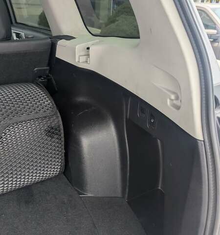 Серый Субару Форестер, объемом двигателя 2 л и пробегом 241 тыс. км за 8499 $, фото 33 на Automoto.ua