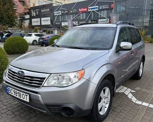 Сірий Субару Forester, об'ємом двигуна 2.5 л та пробігом 203 тис. км за 8100 $, фото 2 на Automoto.ua