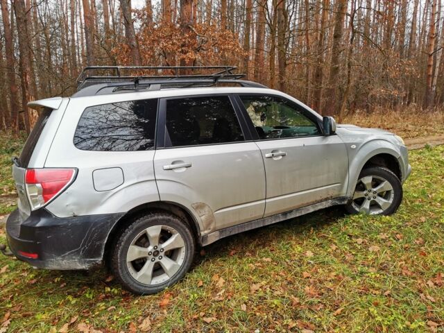 Серый Субару Форестер, объемом двигателя 2 л и пробегом 399 тыс. км за 3777 $, фото 4 на Automoto.ua