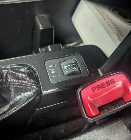 Серый Субару Форестер, объемом двигателя 2 л и пробегом 241 тыс. км за 8499 $, фото 15 на Automoto.ua