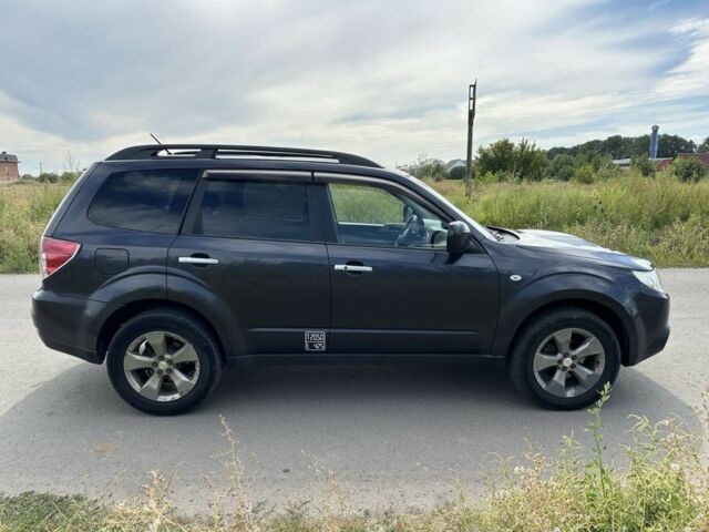 Сірий Субару Forester, об'ємом двигуна 2 л та пробігом 200 тис. км за 3700 $, фото 2 на Automoto.ua
