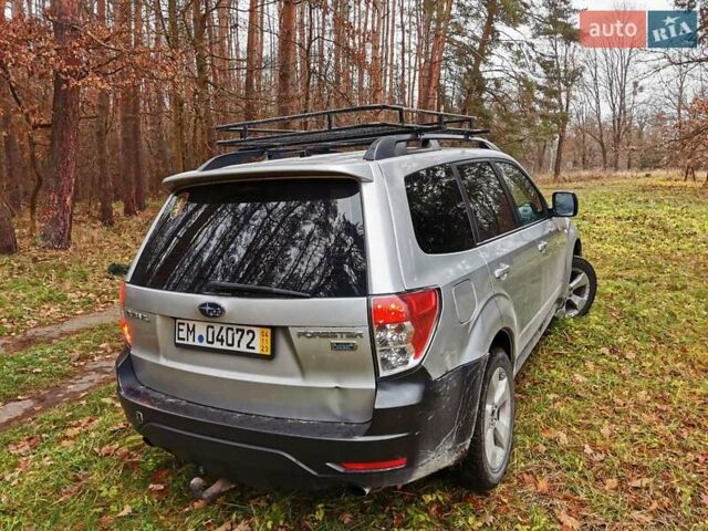 Серый Субару Форестер, объемом двигателя 2 л и пробегом 399 тыс. км за 3777 $, фото 5 на Automoto.ua