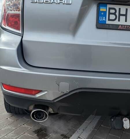 Серый Субару Форестер, объемом двигателя 2 л и пробегом 241 тыс. км за 8499 $, фото 2 на Automoto.ua