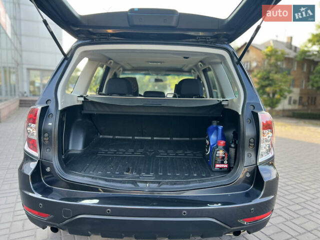 Сірий Субару Forester, об'ємом двигуна 2 л та пробігом 216 тис. км за 7800 $, фото 8 на Automoto.ua