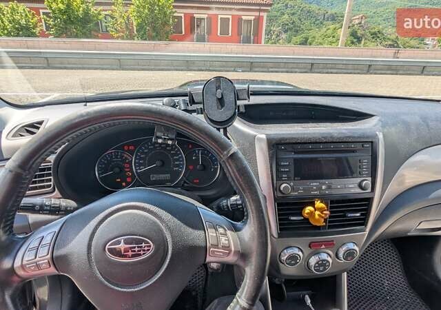 Сірий Субару Forester, об'ємом двигуна 1.99 л та пробігом 207 тис. км за 8825 $, фото 7 на Automoto.ua