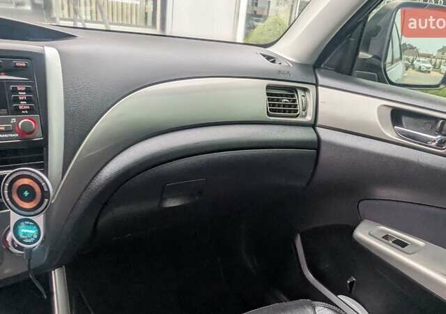 Серый Субару Форестер, объемом двигателя 2 л и пробегом 241 тыс. км за 8499 $, фото 17 на Automoto.ua