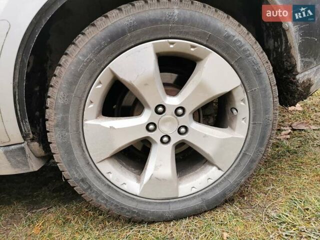 Серый Субару Форестер, объемом двигателя 2 л и пробегом 399 тыс. км за 3777 $, фото 11 на Automoto.ua