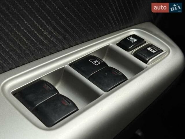 Сірий Субару Forester, об'ємом двигуна 2 л та пробігом 268 тис. км за 7900 $, фото 16 на Automoto.ua