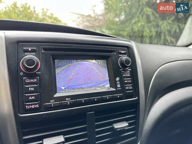 Серый Субару Форестер, объемом двигателя 2 л и пробегом 211 тыс. км за 10700 $, фото 15 на Automoto.ua
