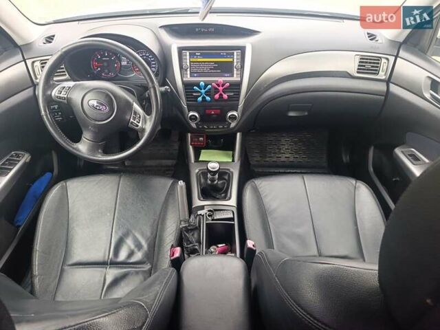 Серый Субару Форестер, объемом двигателя 1.99 л и пробегом 239 тыс. км за 8300 $, фото 8 на Automoto.ua