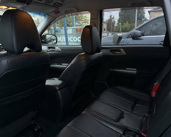 Серый Субару Форестер, объемом двигателя 2.5 л и пробегом 247 тыс. км за 9750 $, фото 12 на Automoto.ua