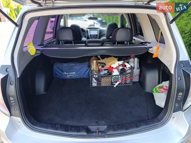 Серый Субару Форестер, объемом двигателя 1.99 л и пробегом 239 тыс. км за 8300 $, фото 15 на Automoto.ua