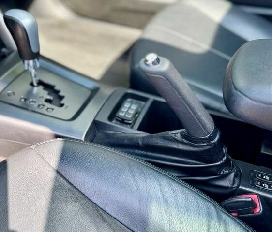 Сірий Субару Forester, об'ємом двигуна 2 л та пробігом 158 тис. км за 10499 $, фото 4 на Automoto.ua